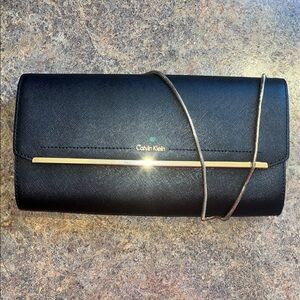 NEW Calvin Klein Cindy Saffiano Clutch Shoulder Bag — Black 🖤